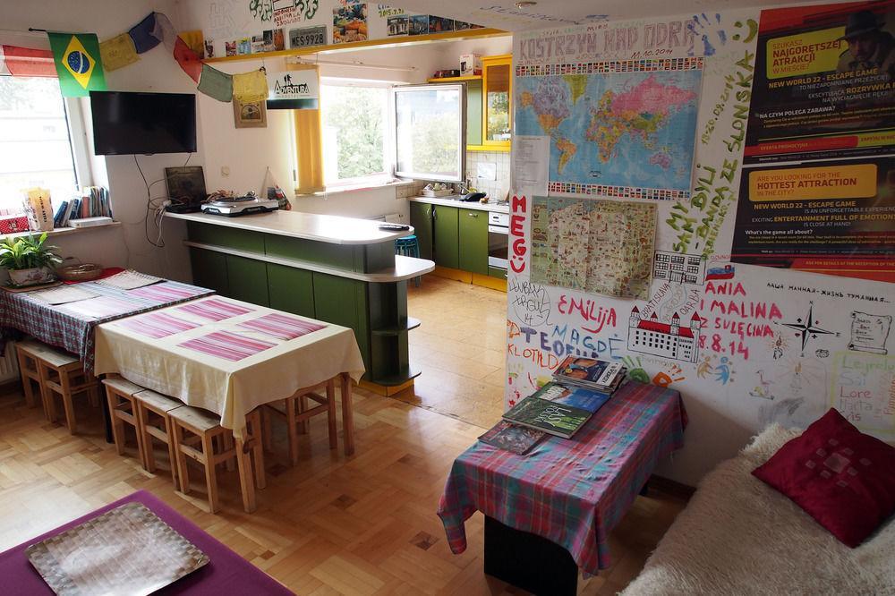 Adventura Hostel *
