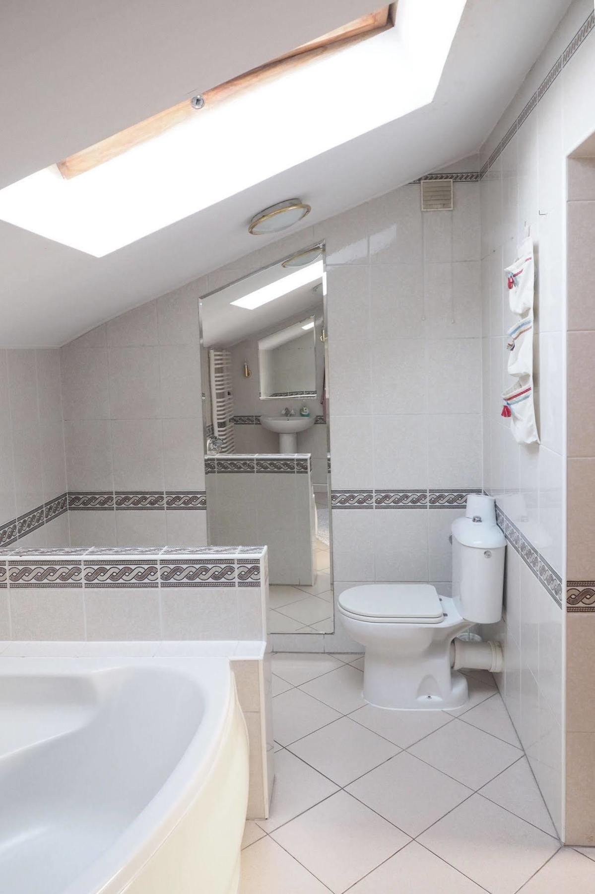 Adventura Hostel *